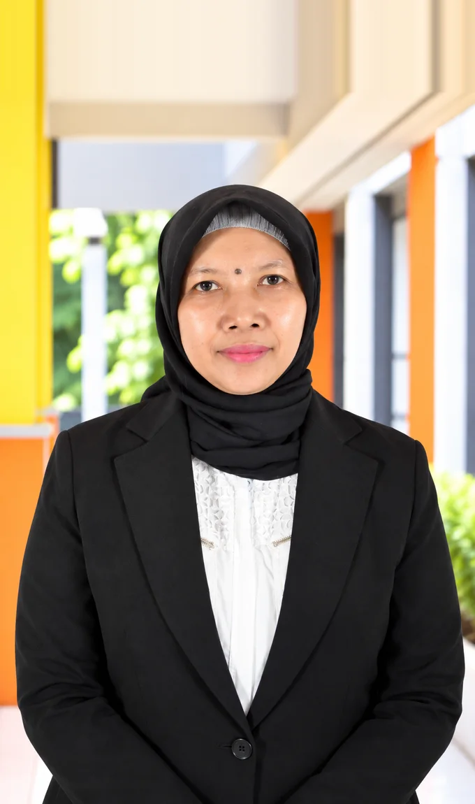 Diyah Lulus Suryani, S.Si, S.Pd
