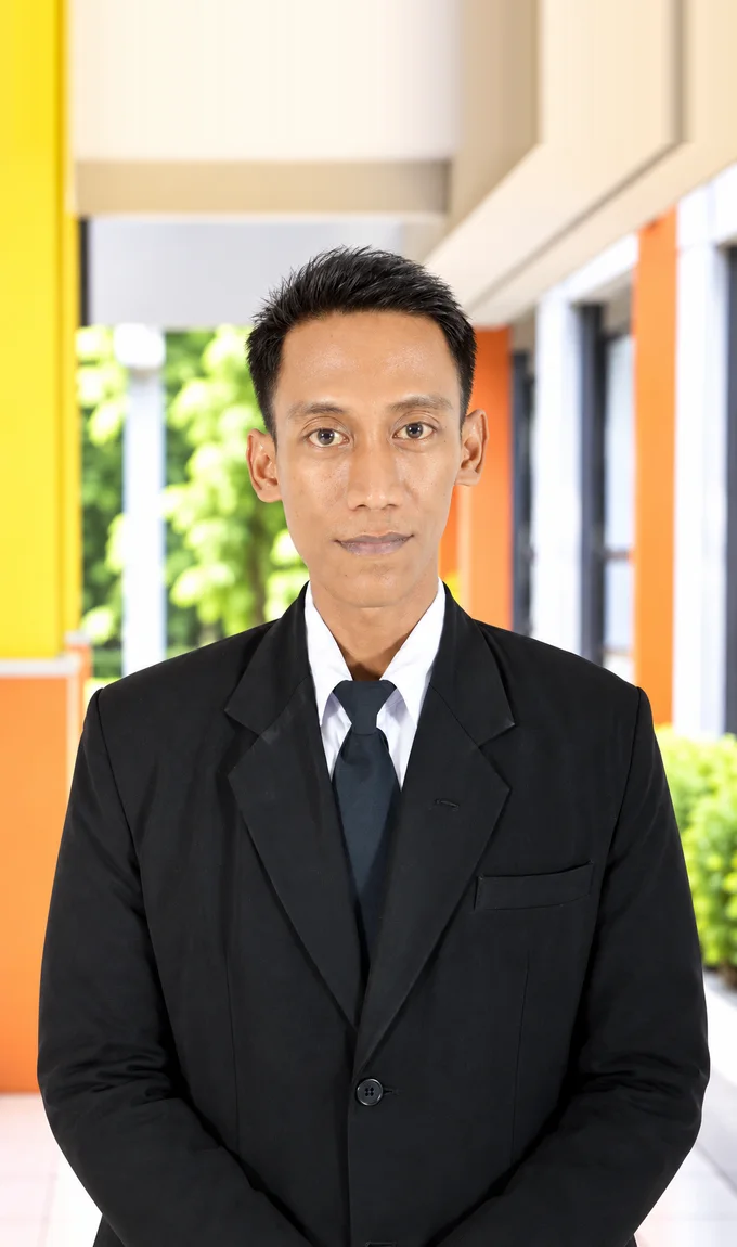 Foto resmi Gufronul Mustaan, ST - Guru Produktif Kejuruan Teknik
